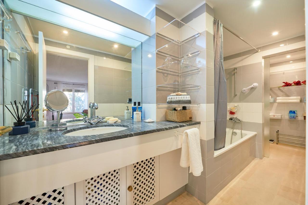 Apartment Modern With Swiming Pool & Garage - Lissabon